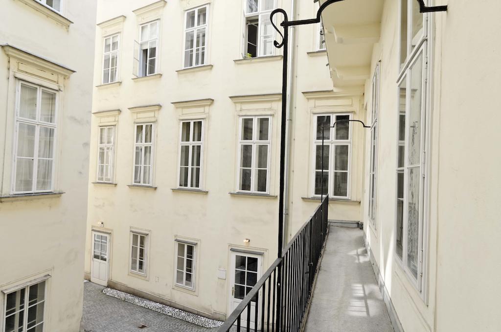 Flatprovider - Cosy Central Apartment Viena Habitación foto